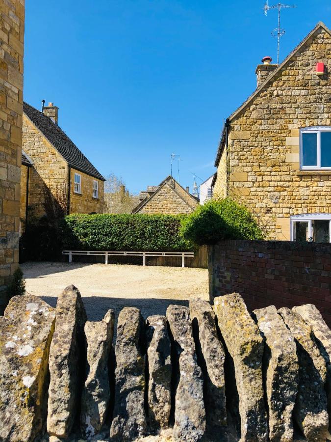 Cotswold Chic Retreats "Cloud Nine" Central Chipping Campden-Parking-Garden Exterior photo
