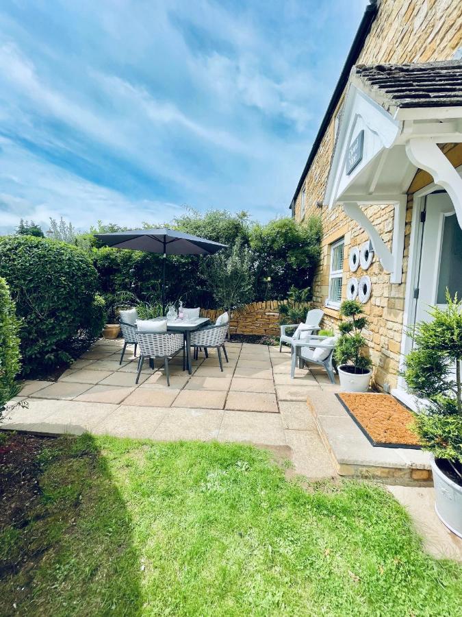 Cotswold Chic Retreats "Cloud Nine" Central Chipping Campden-Parking-Garden Exterior photo